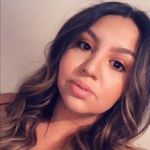 Meet your Posher, Maritza